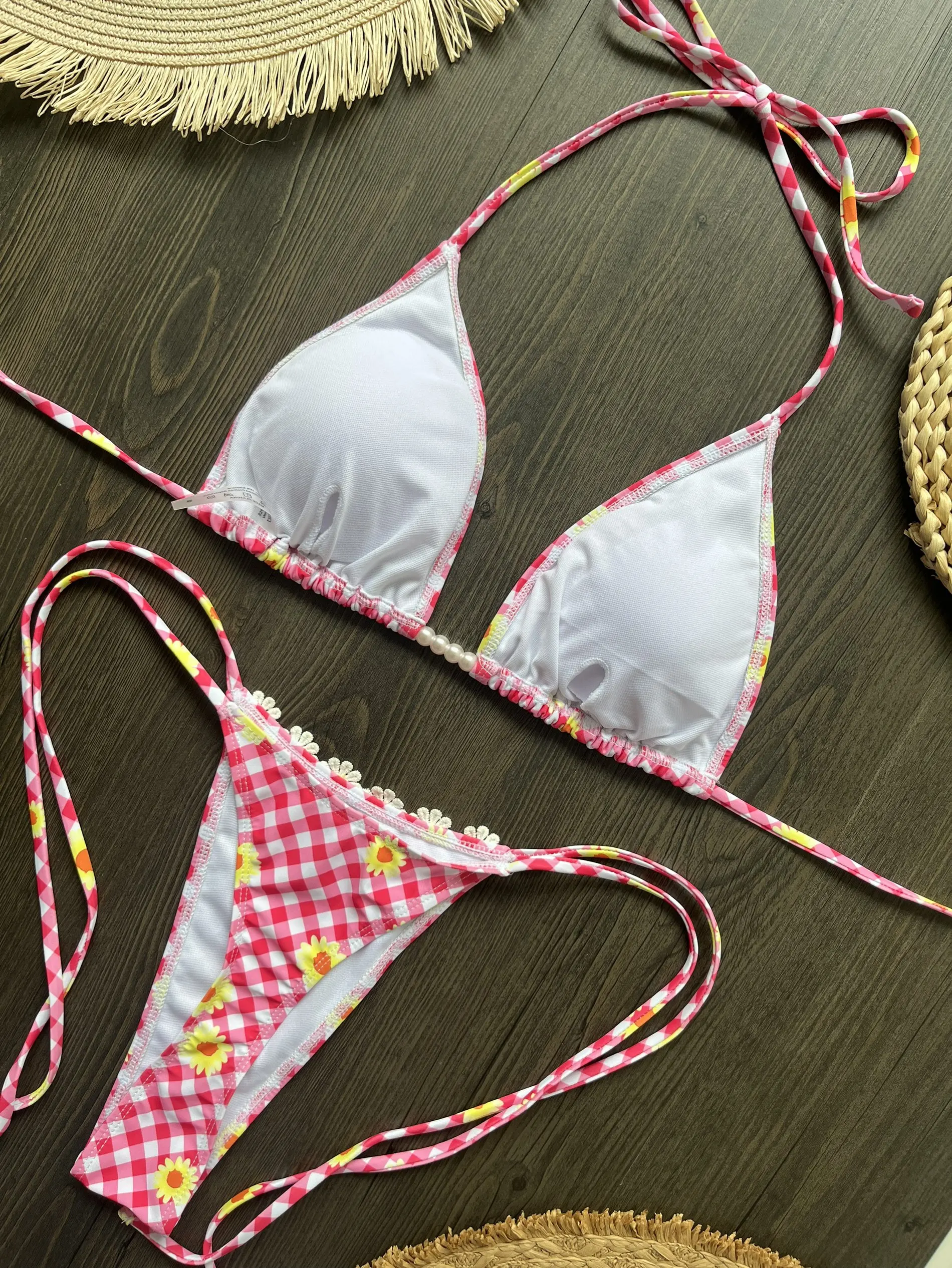 s3e96f9bae33a4cdfade54066f4514588d.webp Blossom Picnic Bikini Set